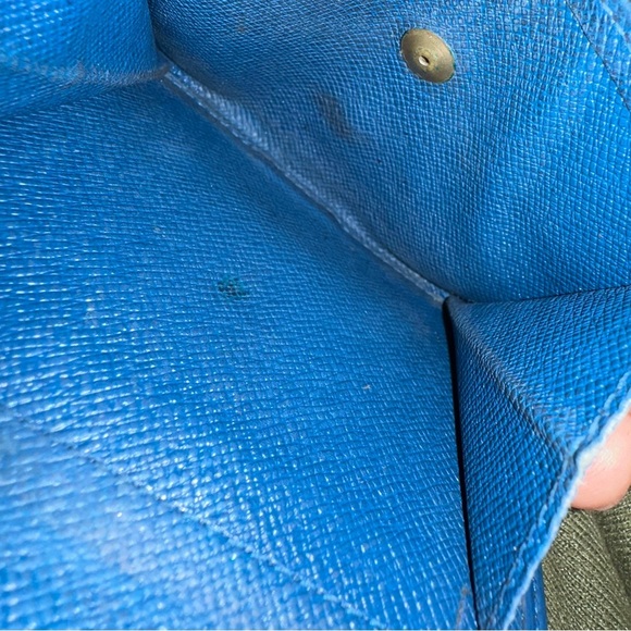 Louis Vuitton Epi Authentic wallet Eclectic Blue GUC - Picture 15 of 15